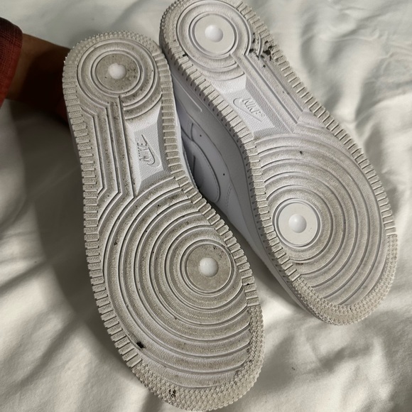 Air Force 1s all white used in good condition - Picture 5 of 5